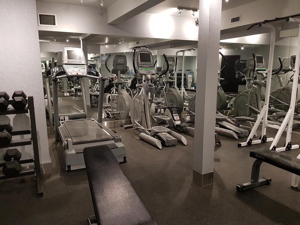 Sunset Resorts Canmore And Spa Экстерьер фото
