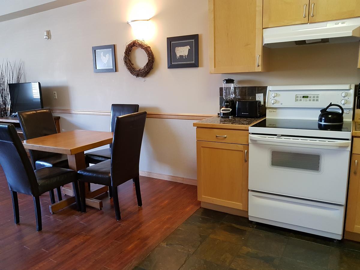 Sunset Resorts Canmore And Spa Экстерьер фото