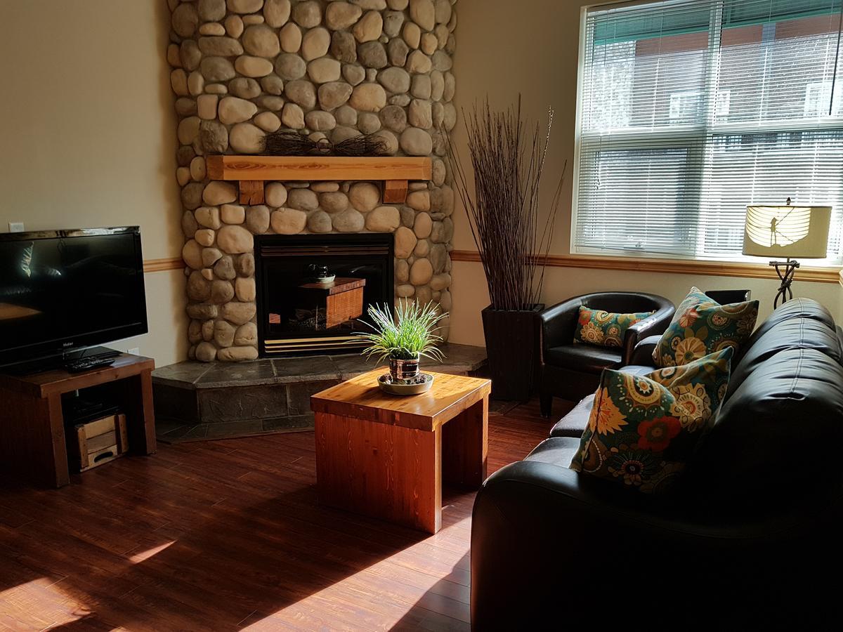 Sunset Resorts Canmore And Spa Экстерьер фото