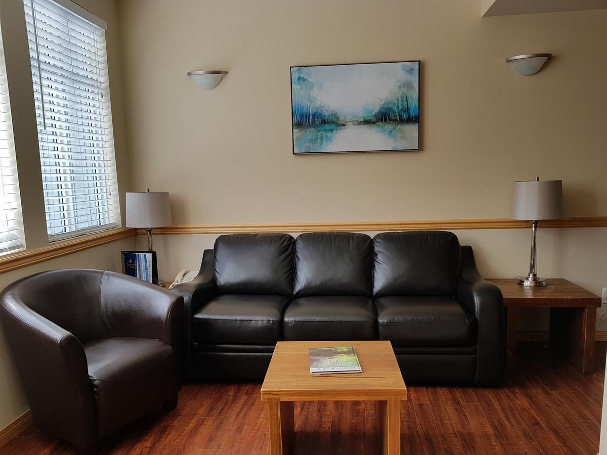 Sunset Resorts Canmore And Spa Экстерьер фото
