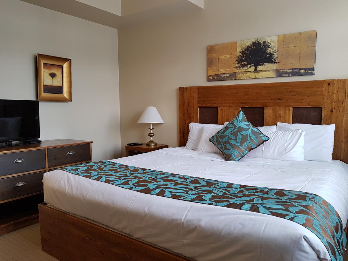 Sunset Resorts Canmore And Spa Экстерьер фото