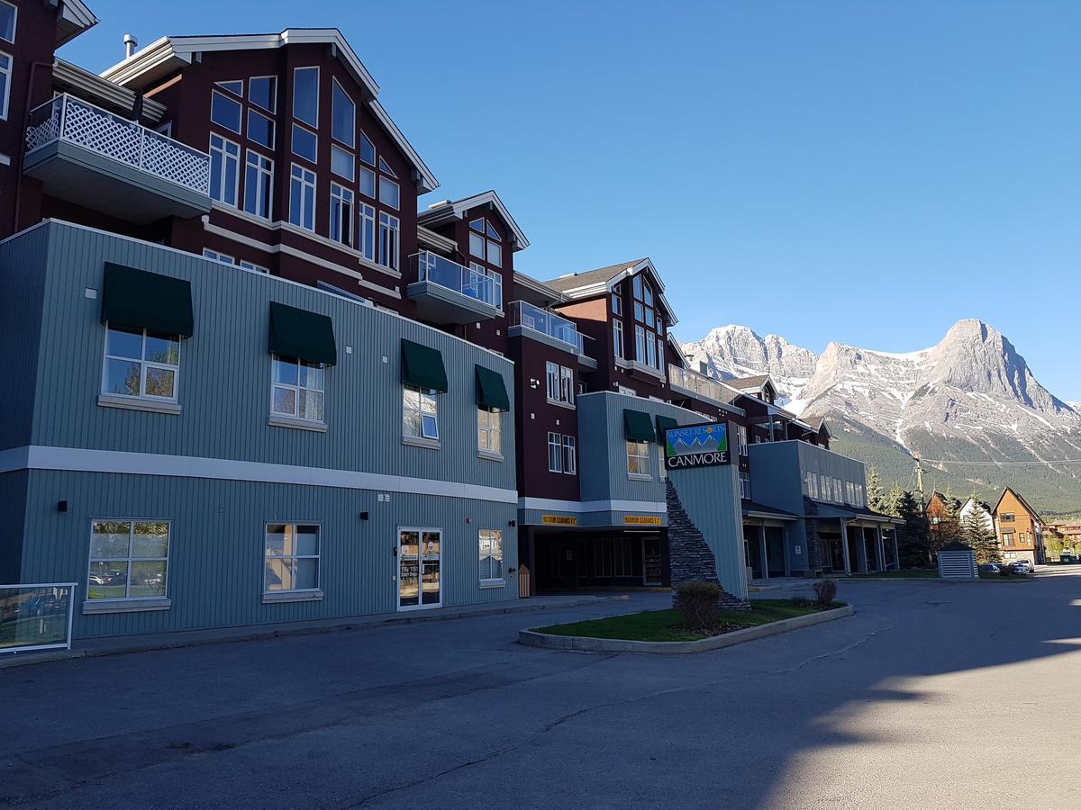 Sunset Resorts Canmore And Spa Экстерьер фото
