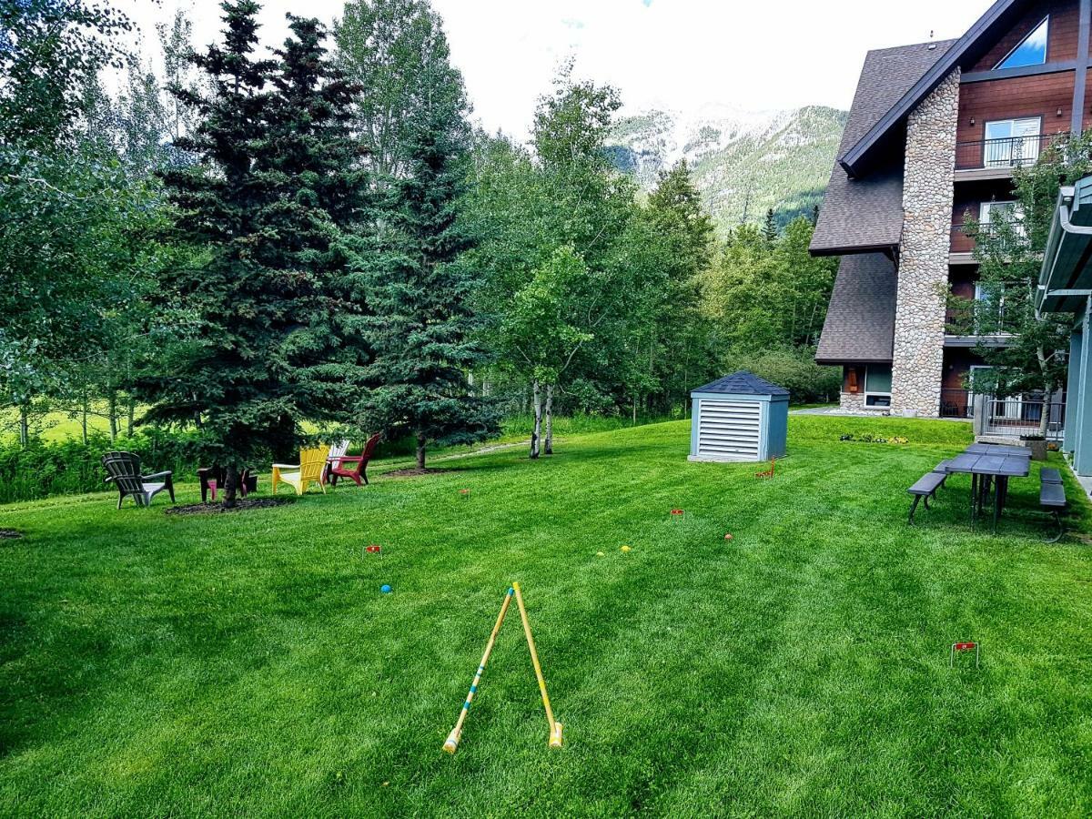 Sunset Resorts Canmore And Spa Экстерьер фото